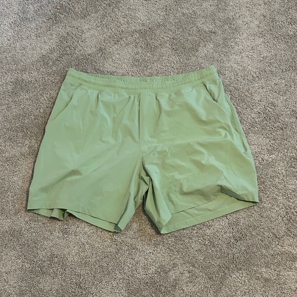 Mens LuluLemon linerless Pace Breaker 7” inseam Shorts XXL